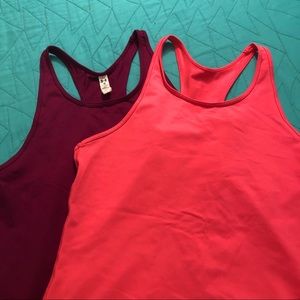 Set of 2 Under Armour tank tops